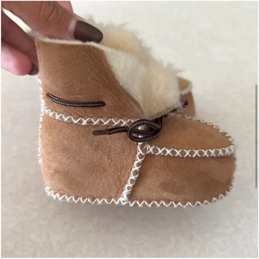 Baby Cozy Tan Baby Booties! Like new 9-12 months
